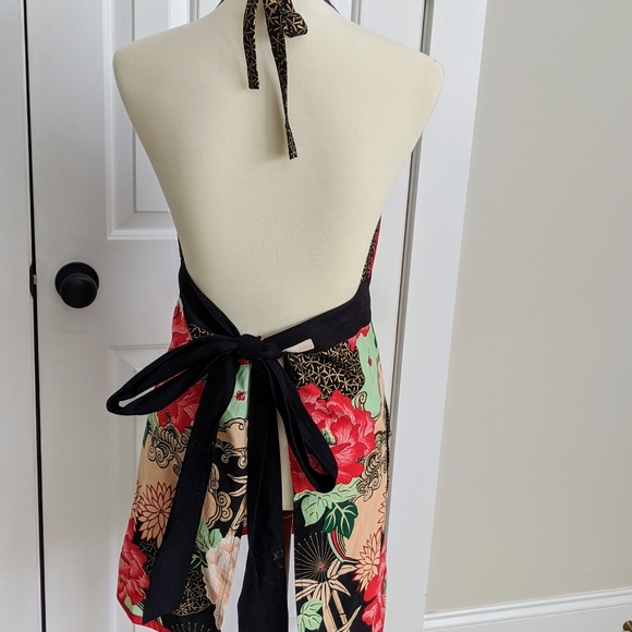 Lady Yang Oriental Mystique Hostess Apron - Picture 4 of 4